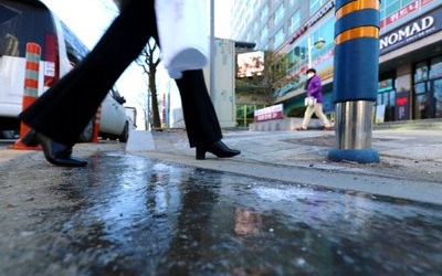 대전·세종·충남 흐린 날씨에 비… 강풍에 안전사고 주의